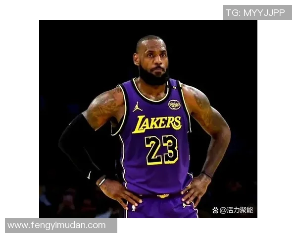 湖人队主场战胜公牛队，詹姆斯暴扣引爆全场