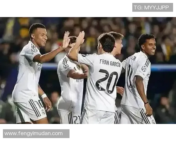 皇马逼平比利亚雷亚尔，坐镇西甲次席！梅西C罗谁更强？